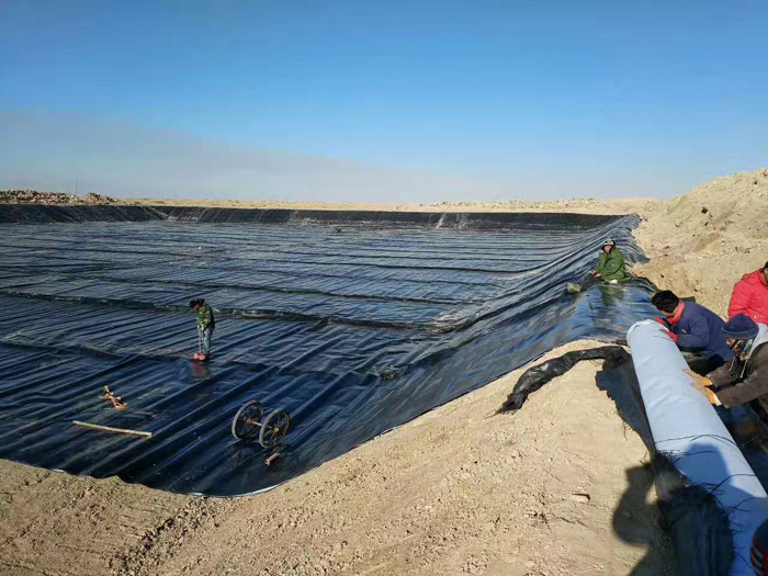 土工膜施工現(xiàn)場(chǎng)